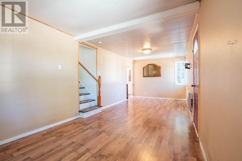 230 St Patrick St, Sault Ste. Marie, Ontario P6C 3S5 - Photo 17 - SM261468