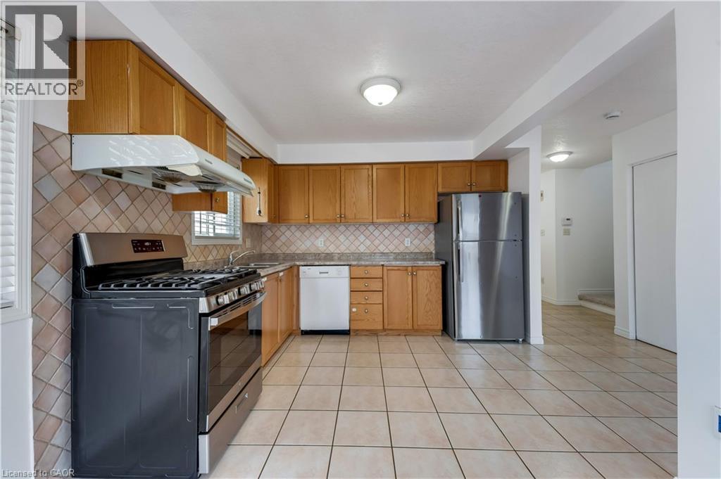 359 Highbrook Crescent, Kitchener, Ontario  N2E 3P5 - Photo 9 - 40838512