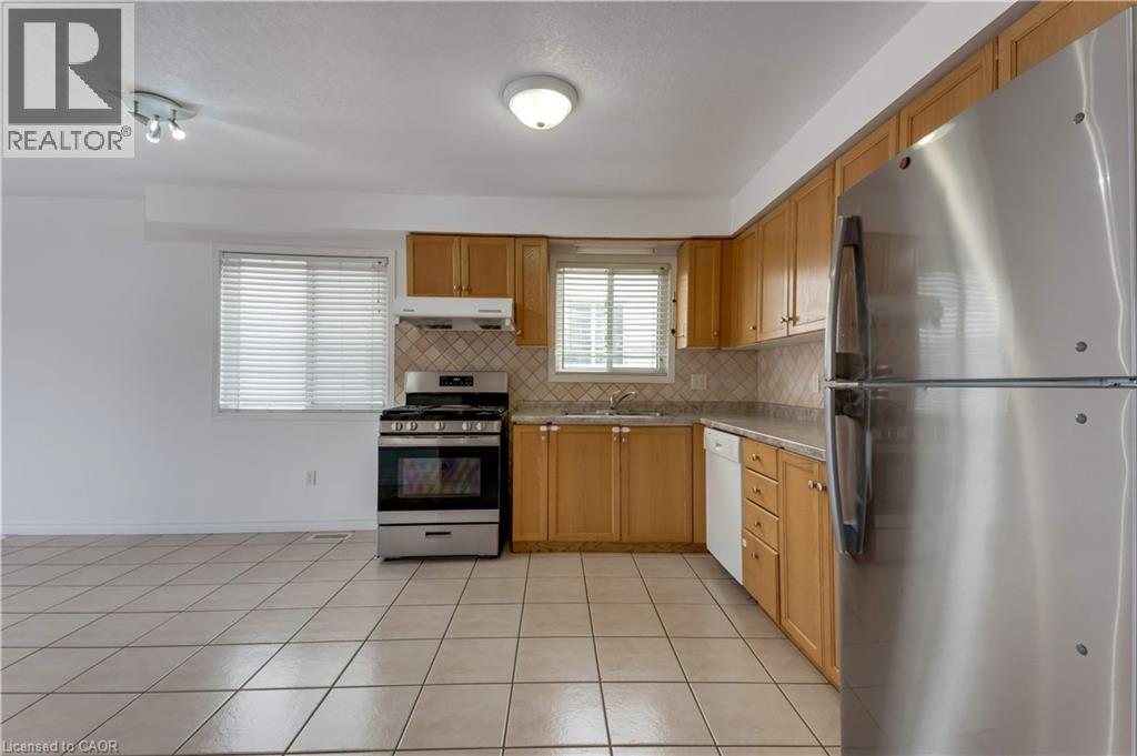 359 Highbrook Crescent, Kitchener, Ontario  N2E 3P5 - Photo 13 - 40838512