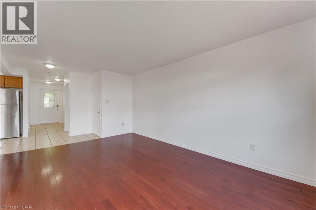 359 Highbrook Crescent, Kitchener, Ontario  N2E 3P5 - Photo 7 - 40838512