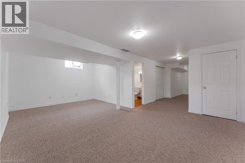 359 Highbrook Crescent, Kitchener, Ontario  N2E 3P5 - Photo 32 - 40838512