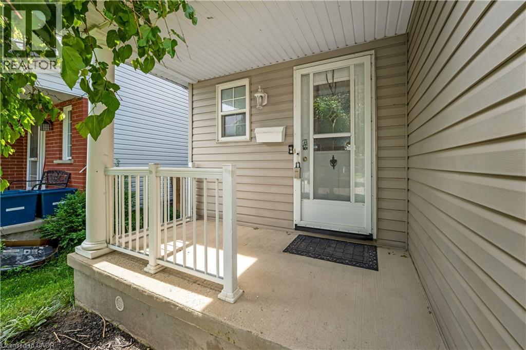 359 Highbrook Crescent, Kitchener, Ontario  N2E 3P5 - Photo 3 - 40838512