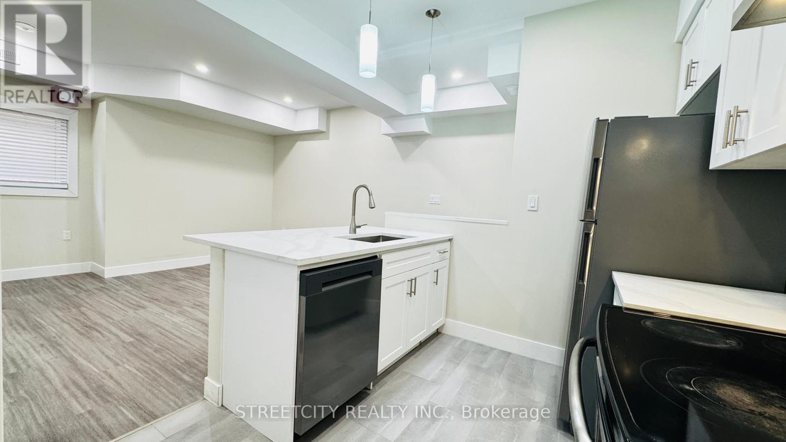 Back Unit - 346 Ashland Avenue, London East, Ontario N5W 4E8 - Photo 22 - X13449494