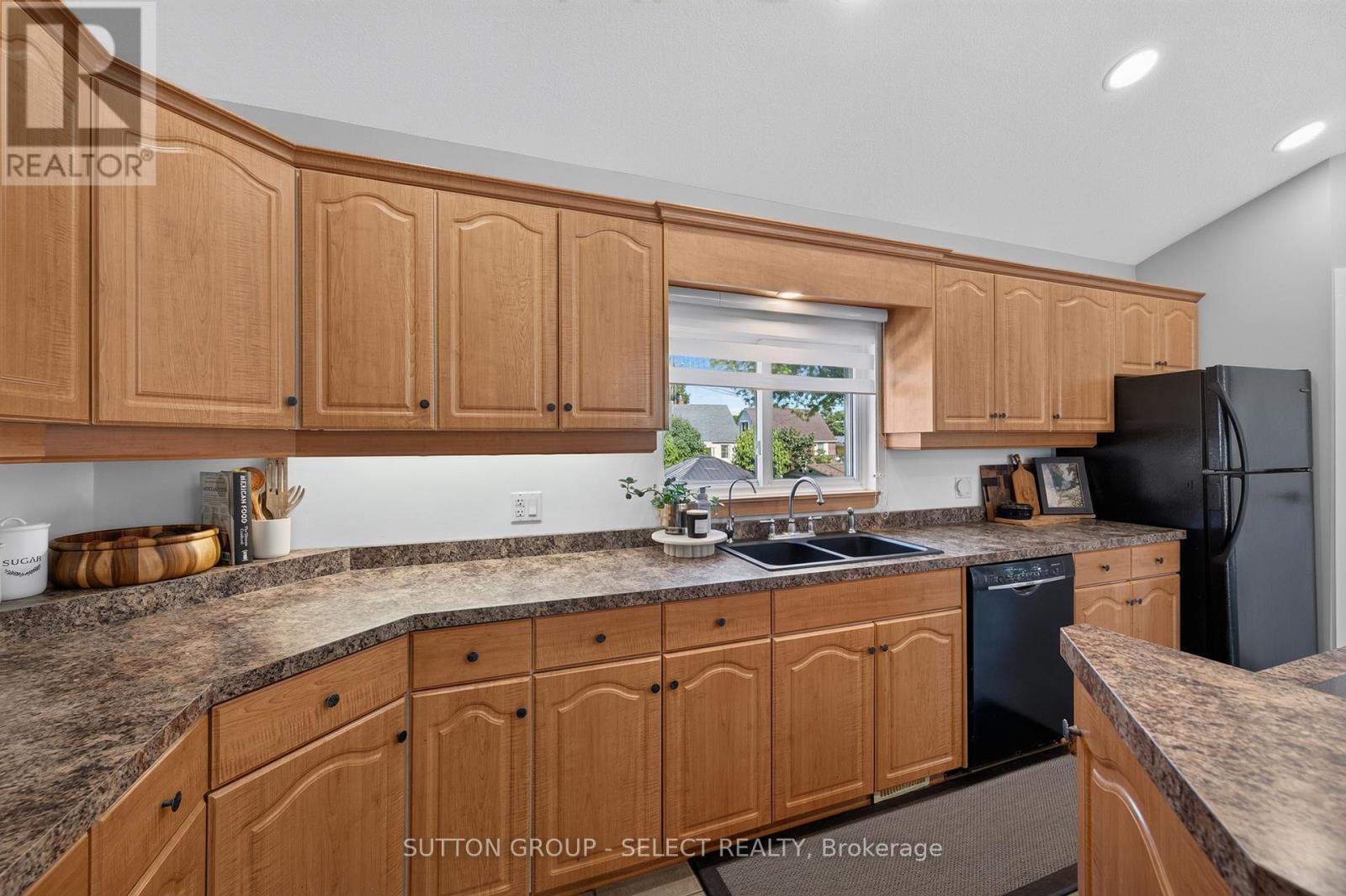 152 Elm Street, St. Thomas, Ontario  N5R 1J3 - Photo 8 - X13449496