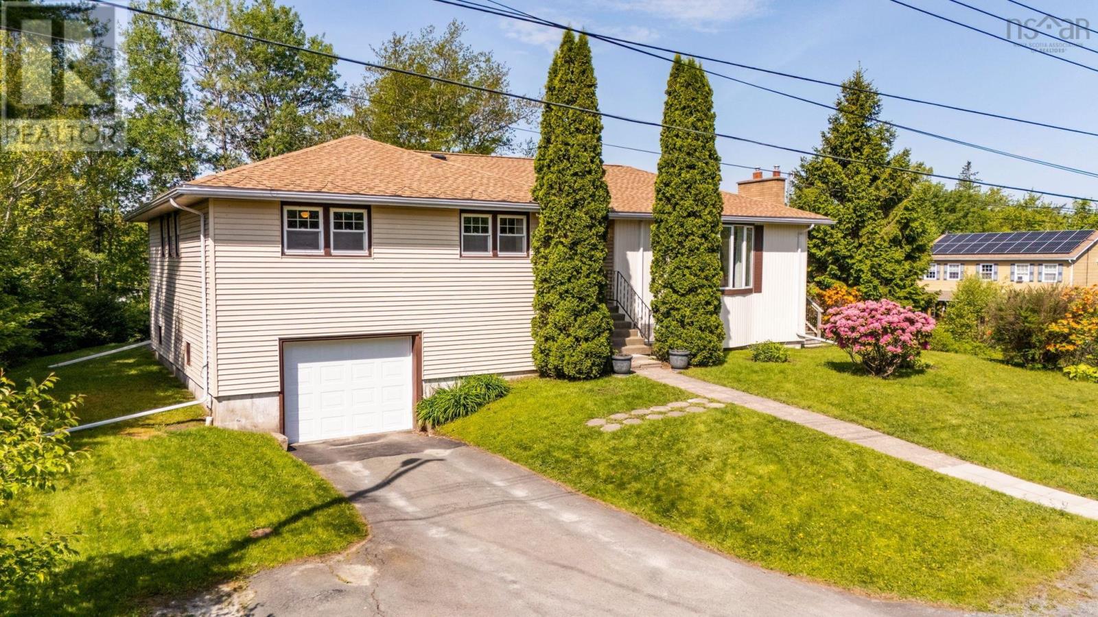 4 Allen Drive, Mount Uniacke, Nova Scotia  B0N 1Z0 - Photo 3 - 202614515