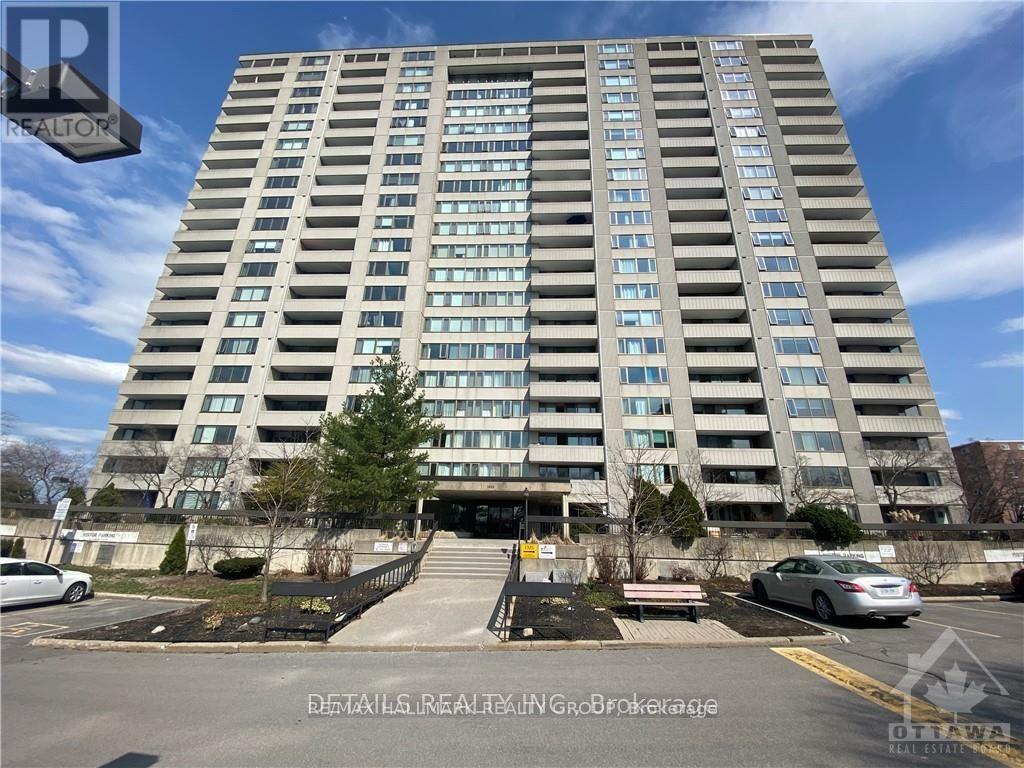2102 - 2625 REGINA STREET