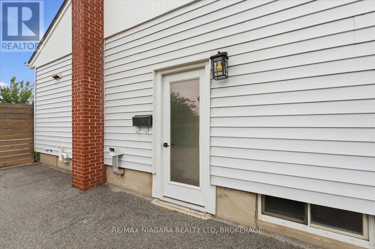 7 Sequoia Avenue, St. Catharines, Ontario  L2M 3C9 - Photo 3 - X13449440
