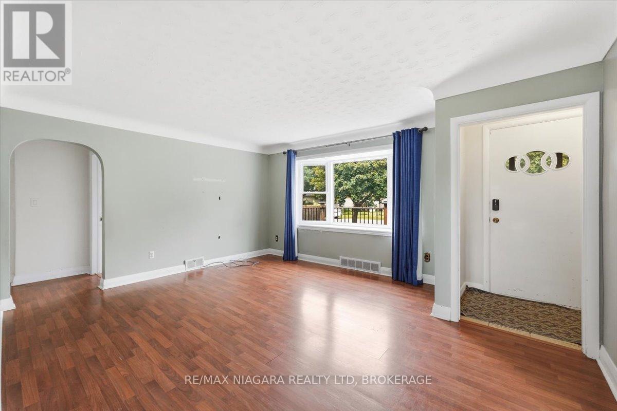 7 Sequoia Avenue, St. Catharines, Ontario  L2M 3C9 - Photo 8 - X13449440