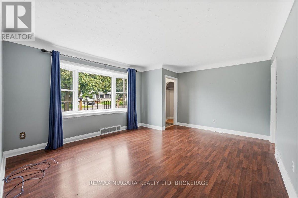 7 Sequoia Avenue, St. Catharines, Ontario  L2M 3C9 - Photo 9 - X13449440