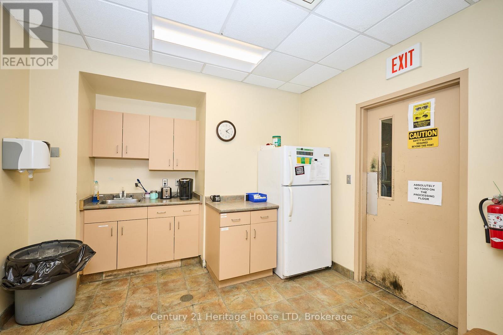 1360 Commerce Parkway, Fort Erie (Bowen), Ontario  L2A 5M4 - Photo 17 - X13018892