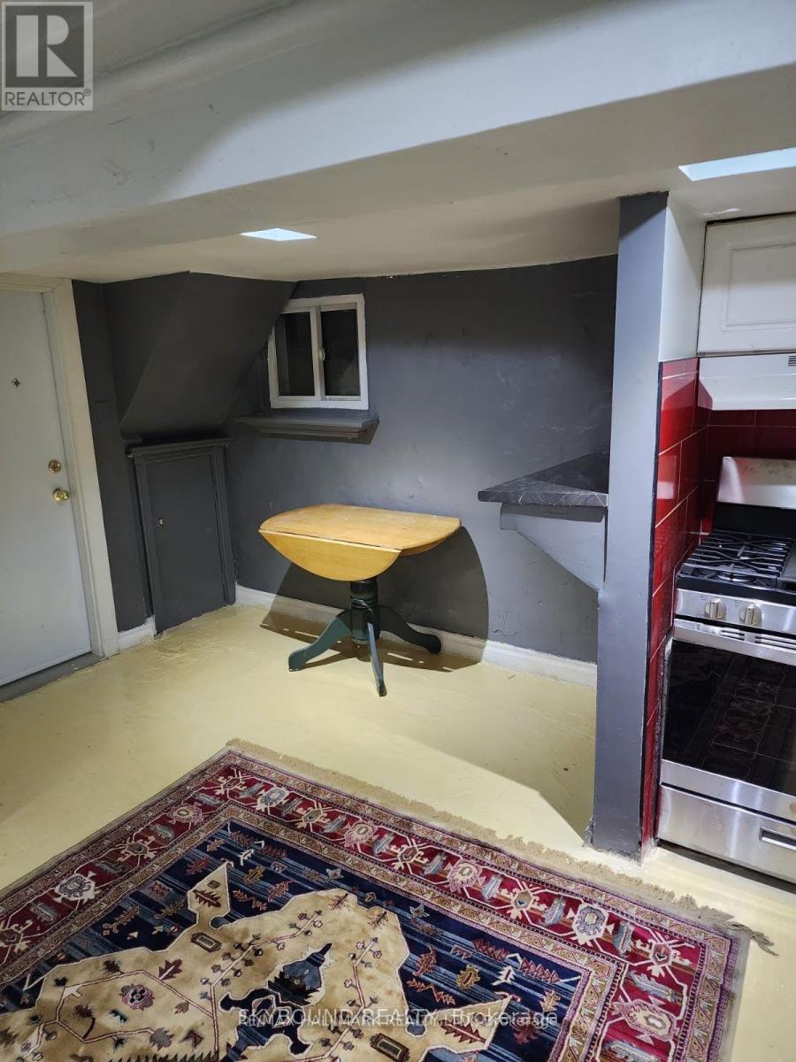 837 Gladstone Avenue, Toronto, Ontario  M6H 3J7 - Photo 15 - W13420962