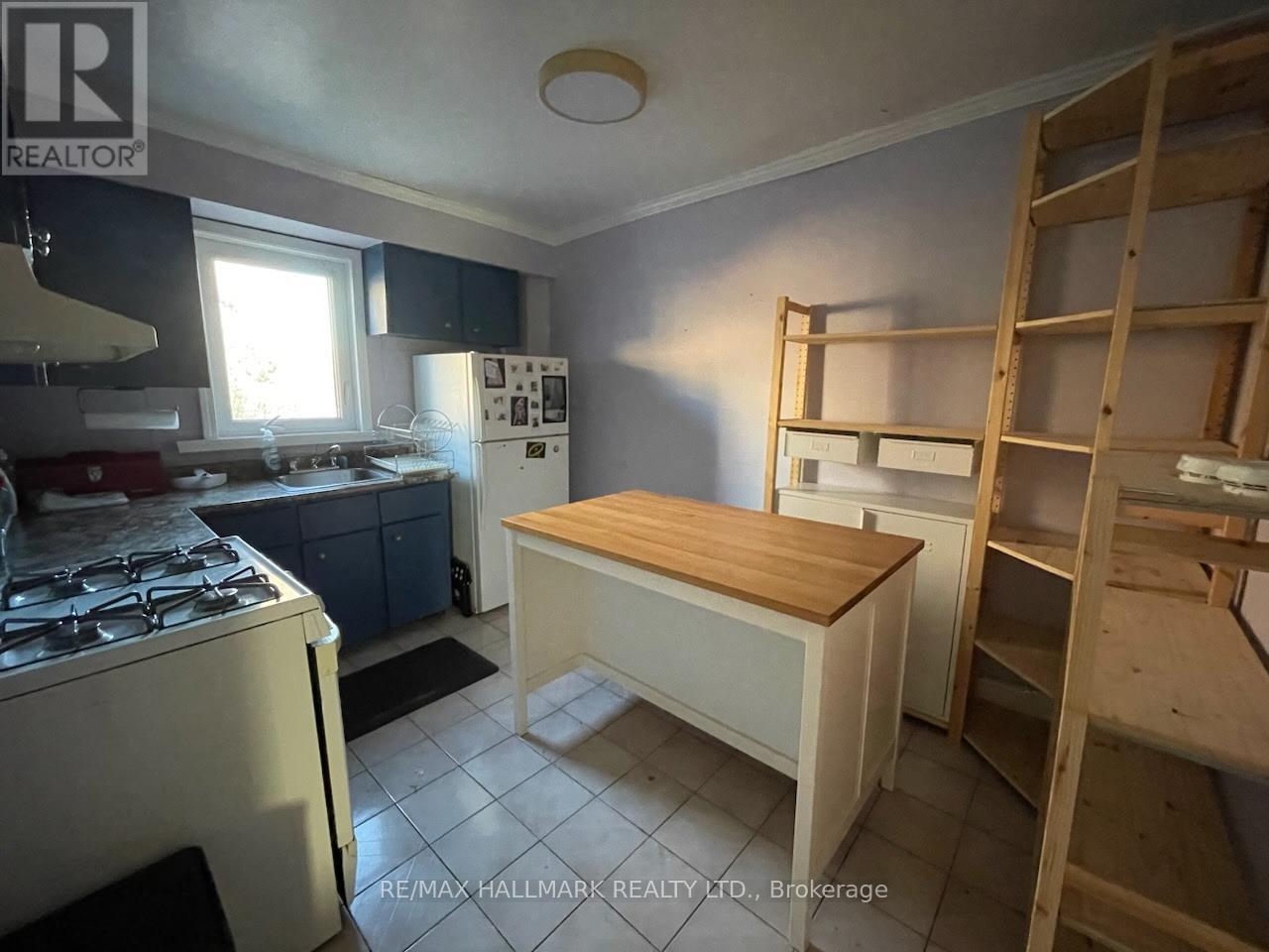 837 Gladstone Avenue, Toronto, Ontario  M6H 3J7 - Photo 17 - W13420962