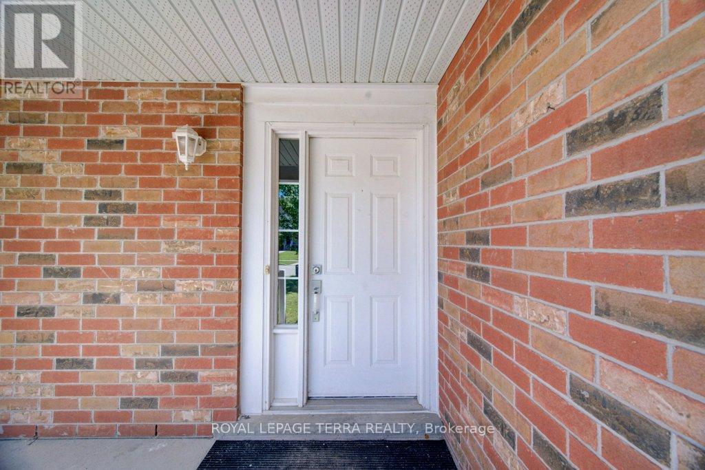 139 Werstine Terrace, Cambridge, Ontario  N3C 4H1 - Photo 4 - X13447572