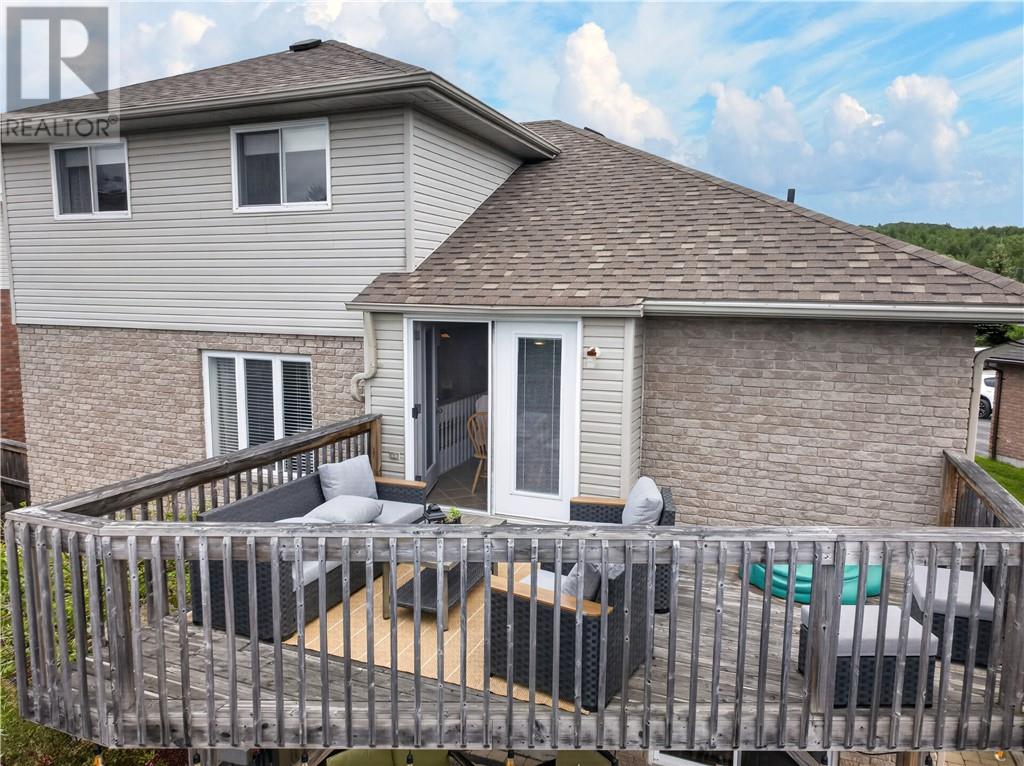 8 Winfield Lane, Sudbury, Ontario  P3A 6E1 - Photo 12 - 2128523
