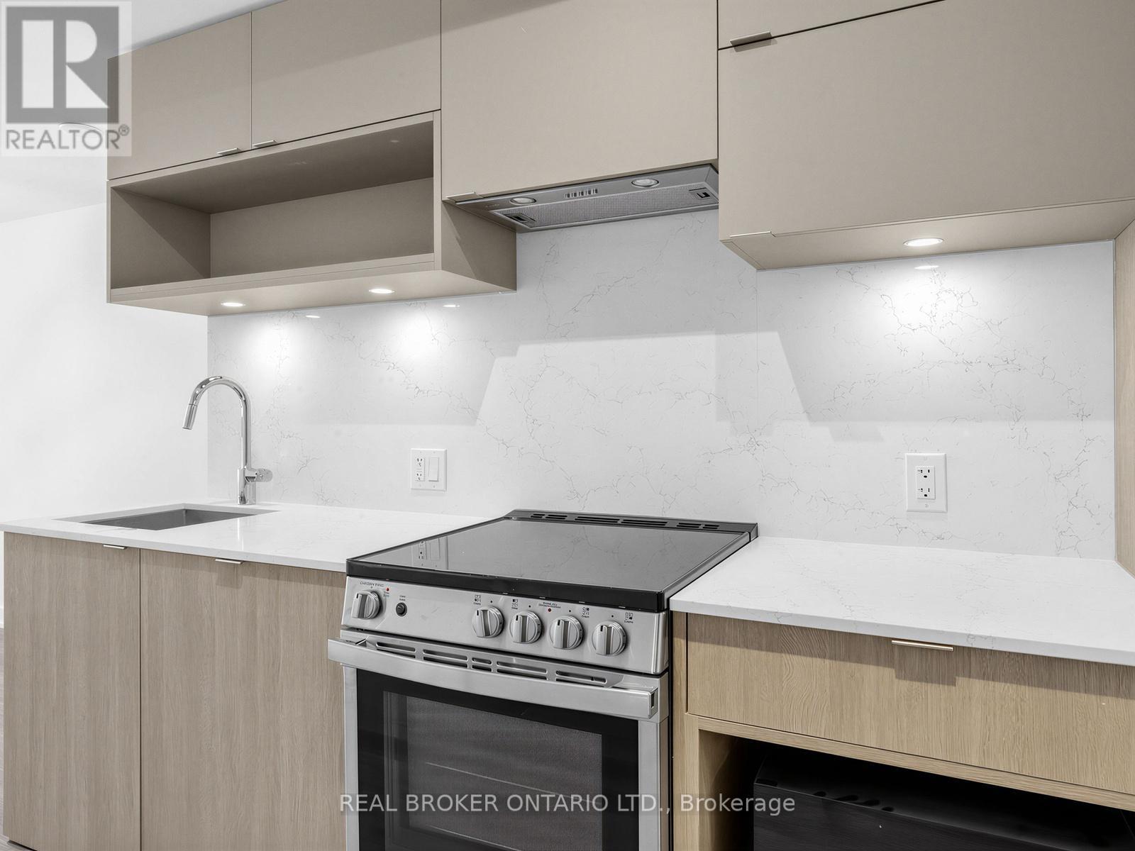 1912 - 100 Queen Street E, Toronto, Ontario  M5C 0B5 - Photo 2 - C13449460