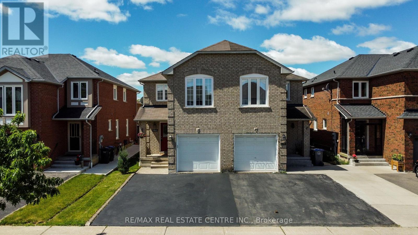 5543 Antrex Crescent, Mississauga, Ontario  L4Z 3T8 - Photo 4 - W13448382