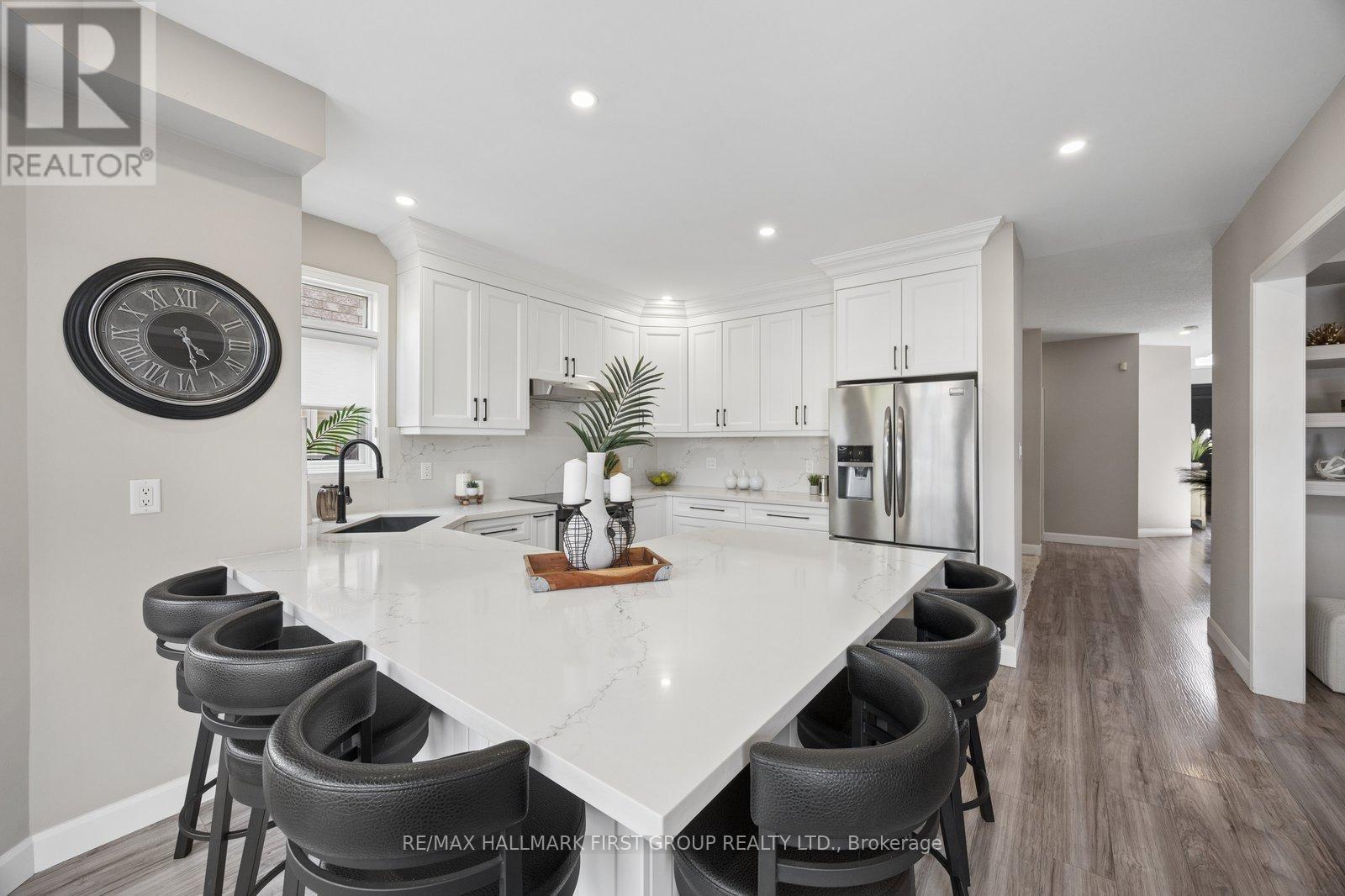 472 Summerpark Crescent, Pickering, Ontario  L1V 7A9 - Photo 12 - E13449426