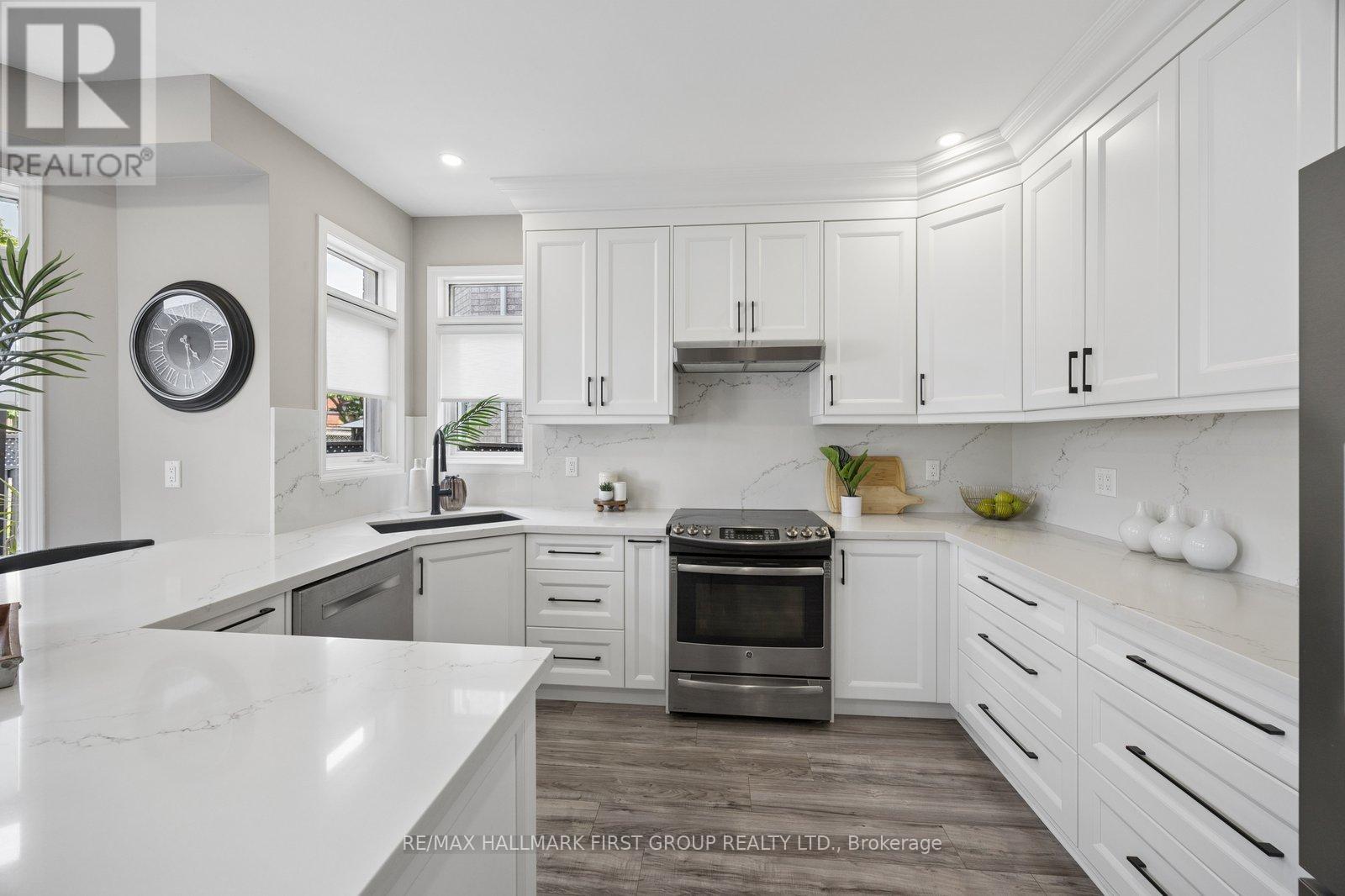 472 Summerpark Crescent, Pickering, Ontario  L1V 7A9 - Photo 14 - E13449426