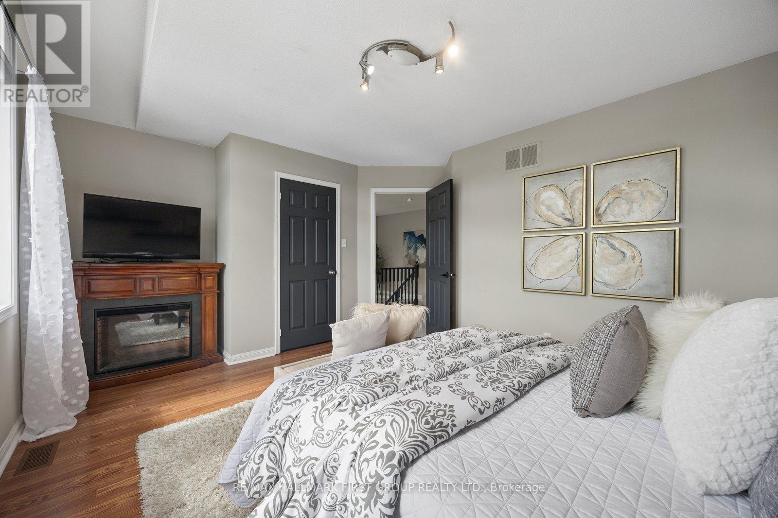472 Summerpark Crescent, Pickering, Ontario  L1V 7A9 - Photo 34 - E13449426