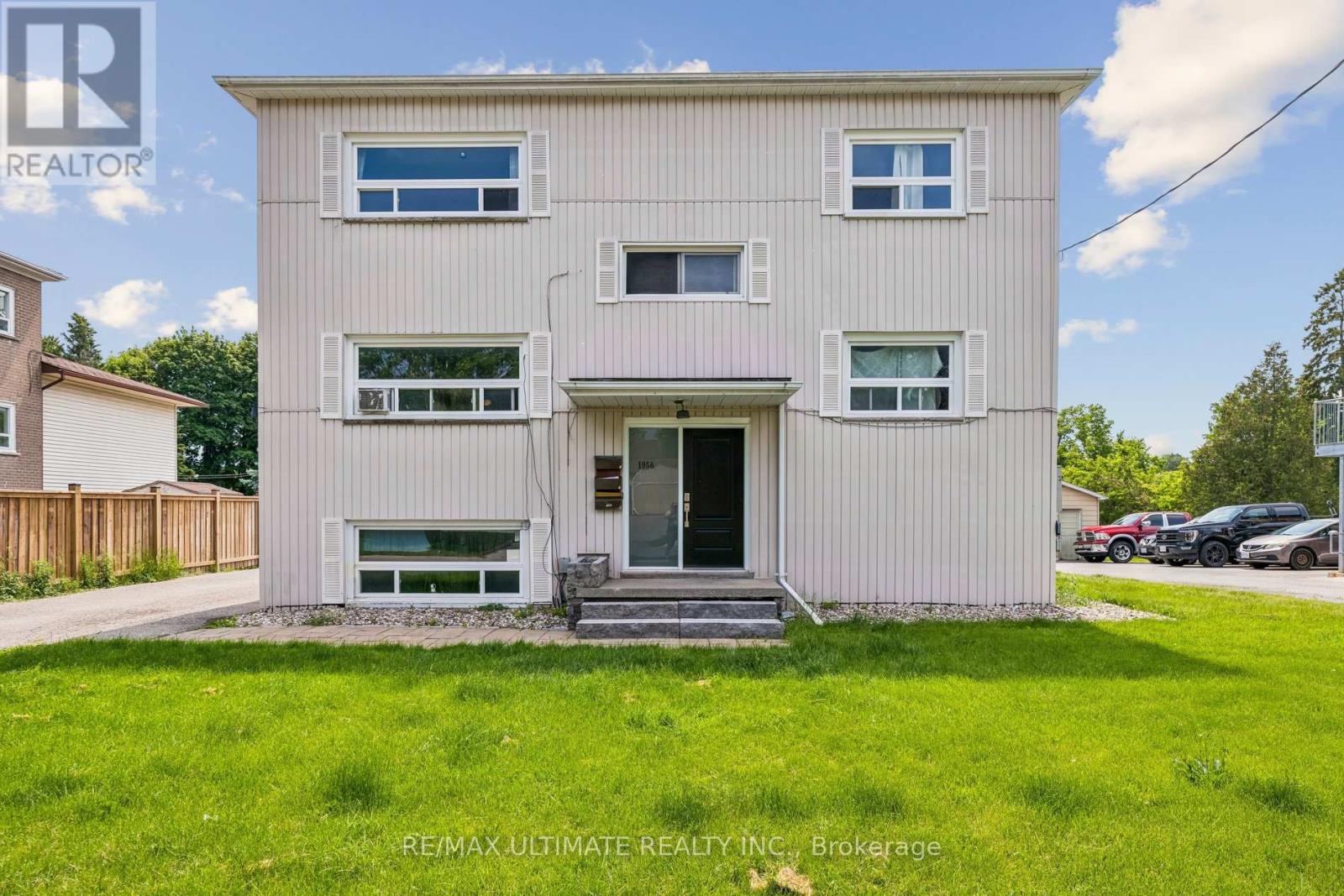 1056 Ravine Road, Oshawa, Ontario  L1H 4C8 - Photo 2 - E13449552
