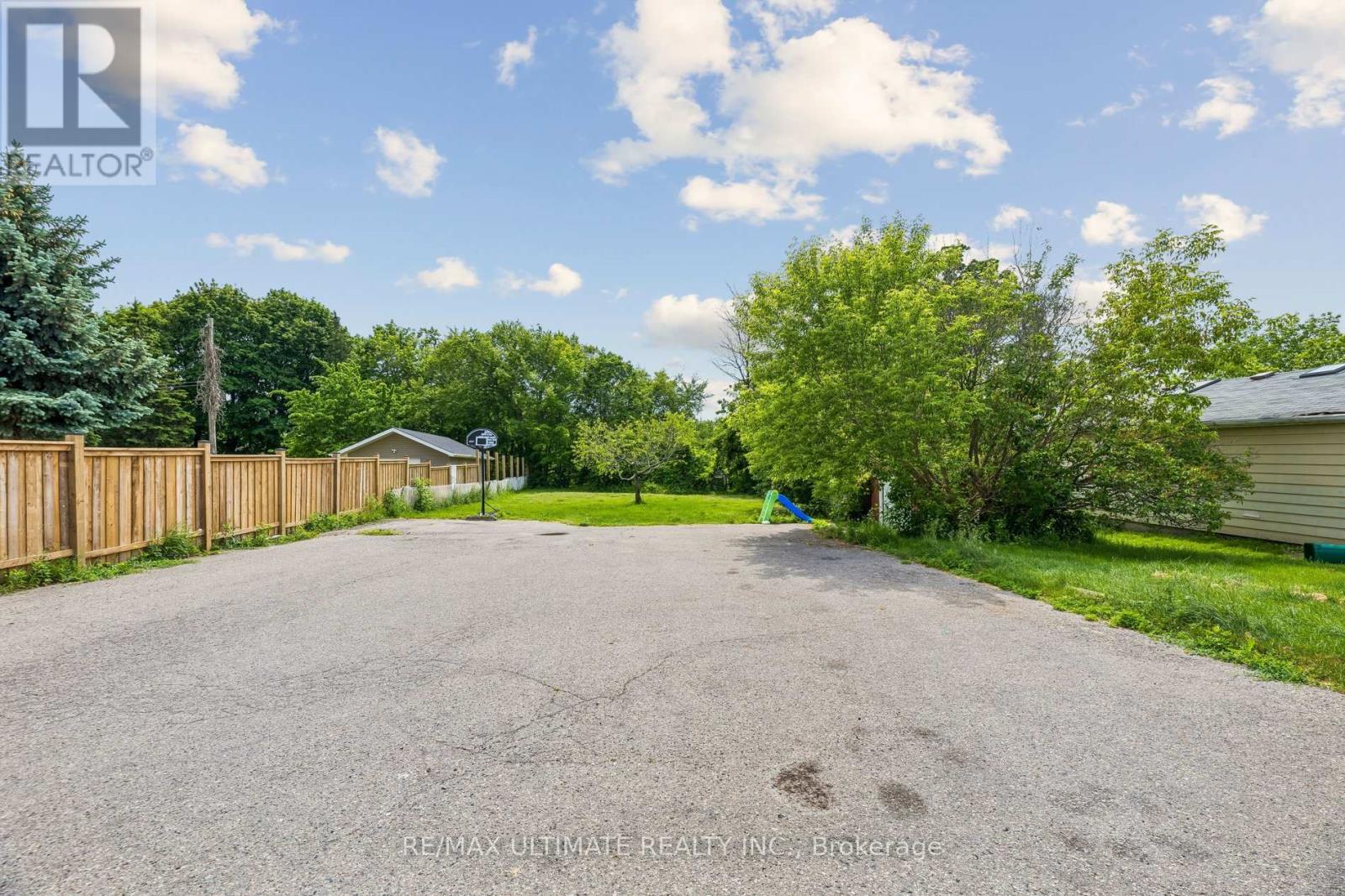 1056 Ravine Road, Oshawa, Ontario  L1H 4C8 - Photo 21 - E13449552