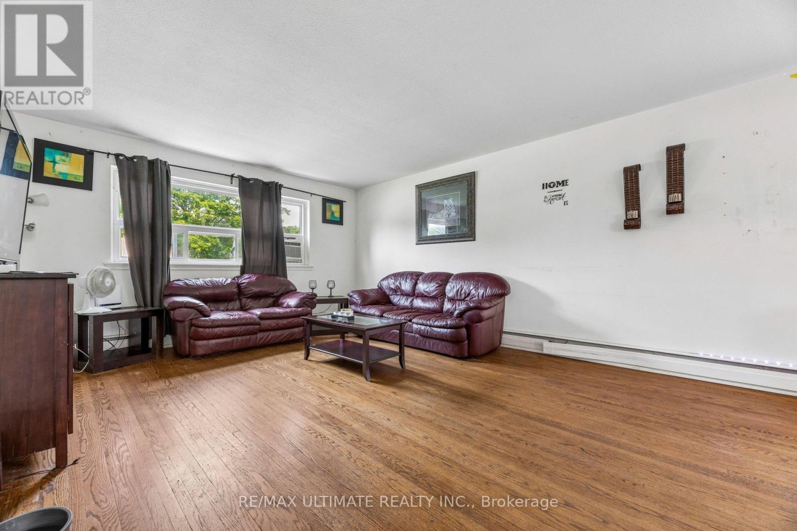 1056 Ravine Road, Oshawa, Ontario  L1H 4C8 - Photo 8 - E13449552