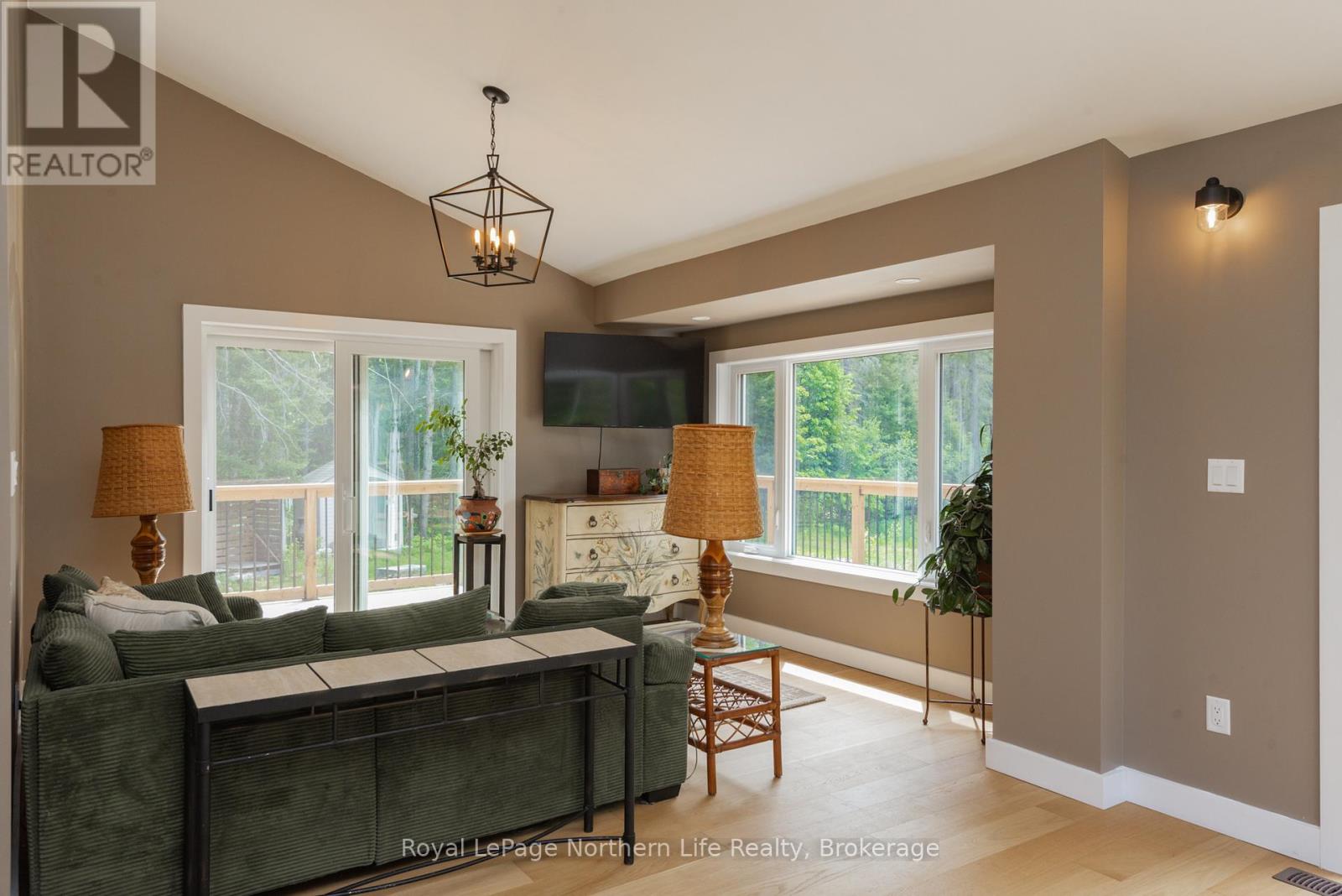 70 Highway 17 E, Bonfield, Ontario  P0H 1E0 - Photo 17 - X13449518