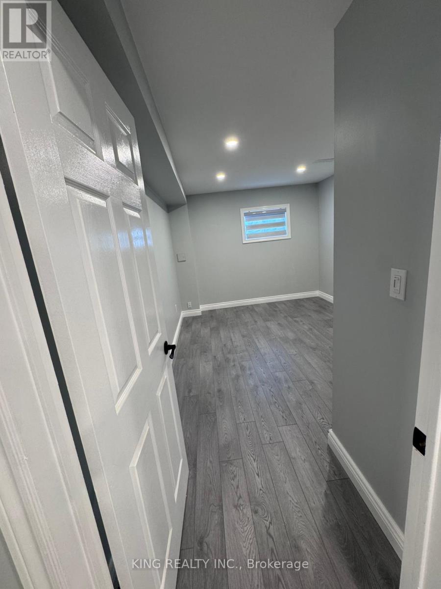 10 Humber Street E, Barrie, Ontario L4N 5S4 - Photo 5 - S13449514