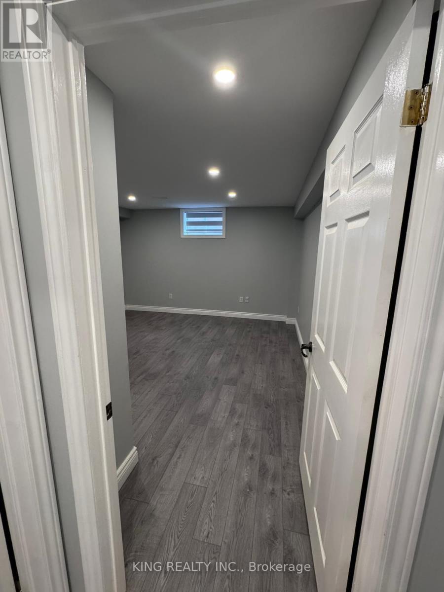 10 Humber Street E, Barrie, Ontario L4N 5S4 - Photo 6 - S13449514