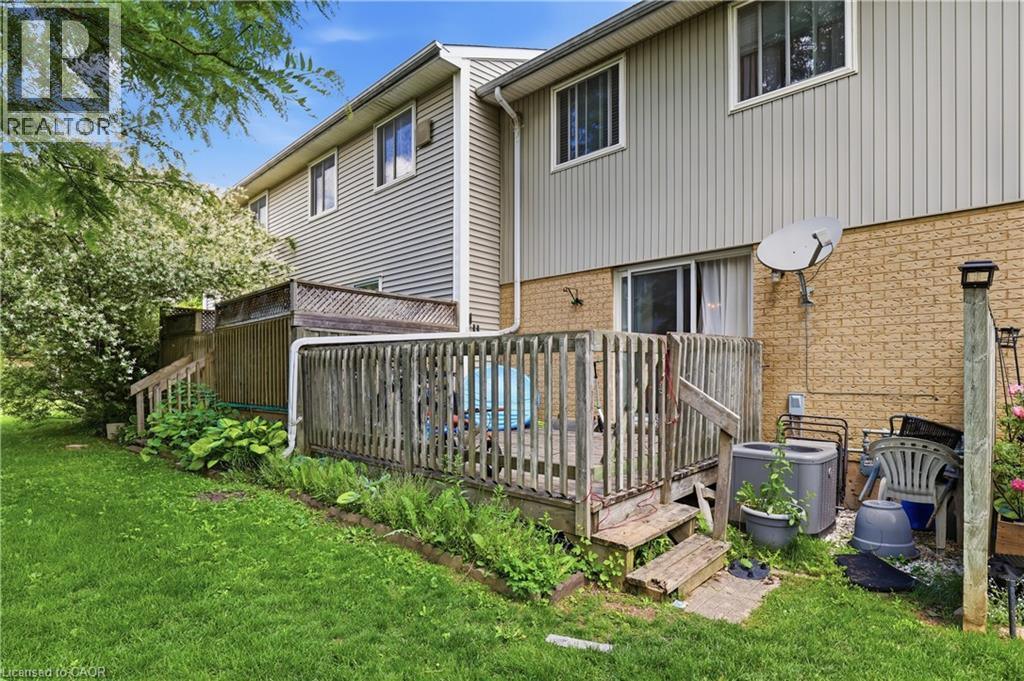 255 Northlake Drive Unit# 15, Waterloo, Ontario N2V 1Z2 - Photo 28 - 40839096