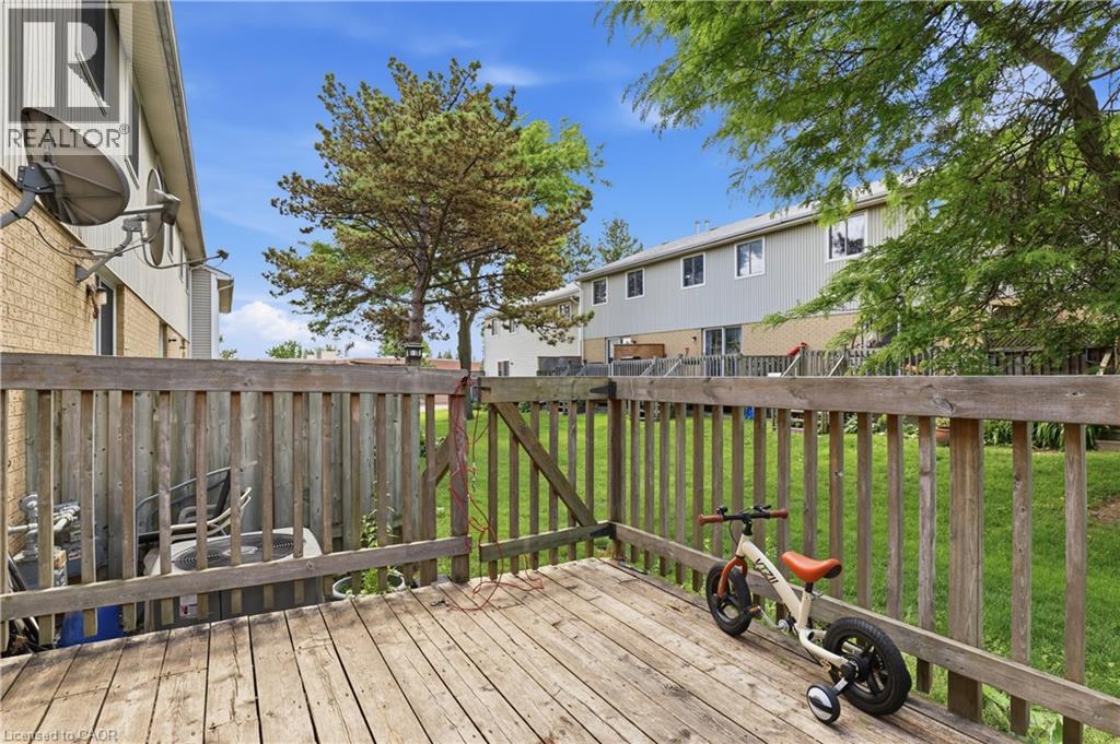 255 Northlake Drive Unit# 15, Waterloo, Ontario N2V 1Z2 - Photo 30 - 40839096