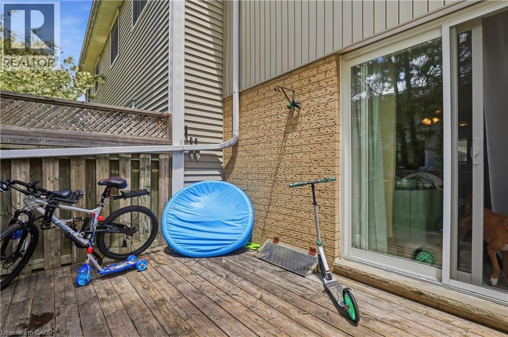 255 Northlake Drive Unit# 15, Waterloo, Ontario N2V 1Z2 - Photo 29 - 40839096