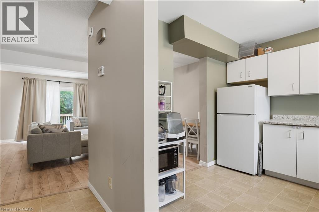 255 Northlake Drive Unit# 15, Waterloo, Ontario N2V 1Z2 - Photo 6 - 40839096