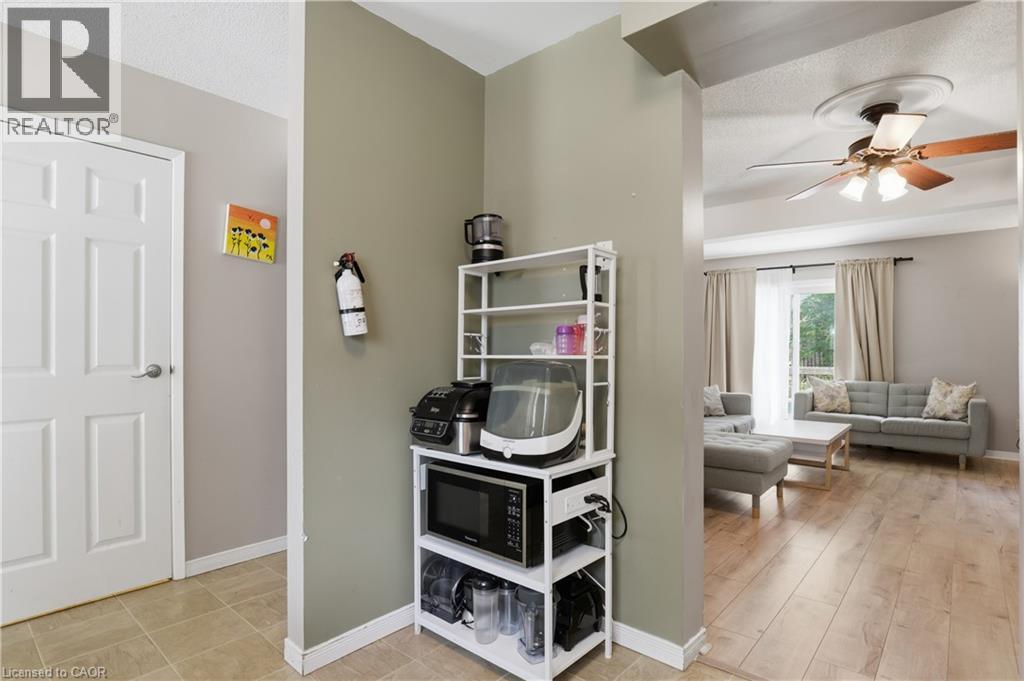 255 Northlake Drive Unit# 15, Waterloo, Ontario N2V 1Z2 - Photo 7 - 40839096