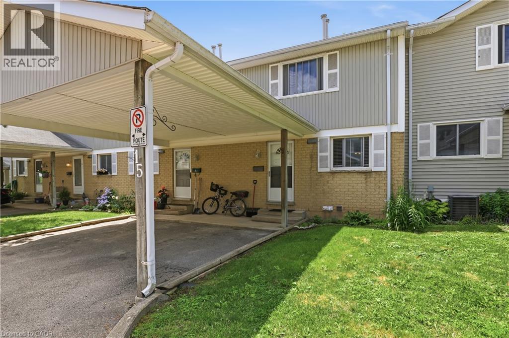 255 Northlake Drive Unit# 15, Waterloo, Ontario N2V 1Z2 - Photo 1 - 40839096