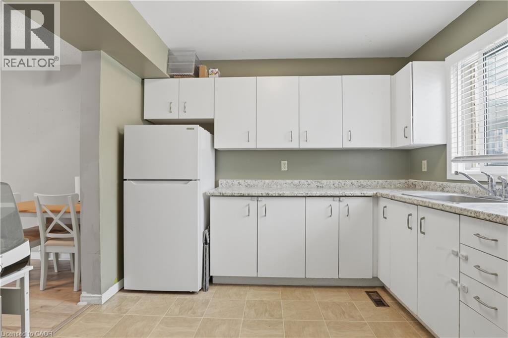 255 Northlake Drive Unit# 15, Waterloo, Ontario N2V 1Z2 - Photo 5 - 40839096