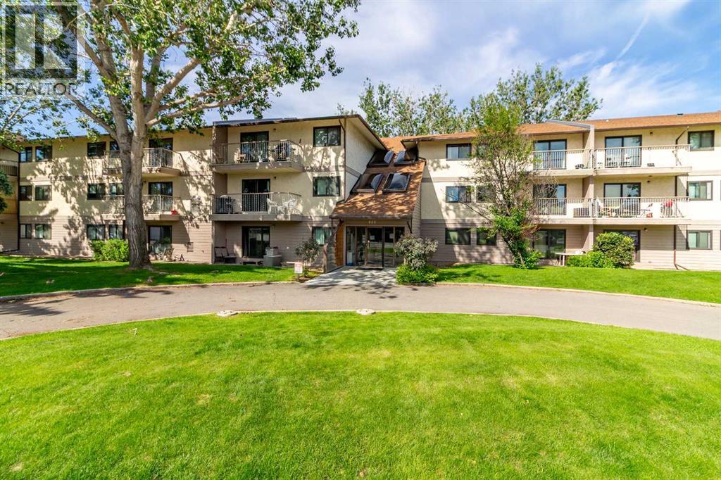 209, 855 Columbia Blvd W, Lethbridge, Alberta  T1K 5B8 - Photo 1 - A2321453