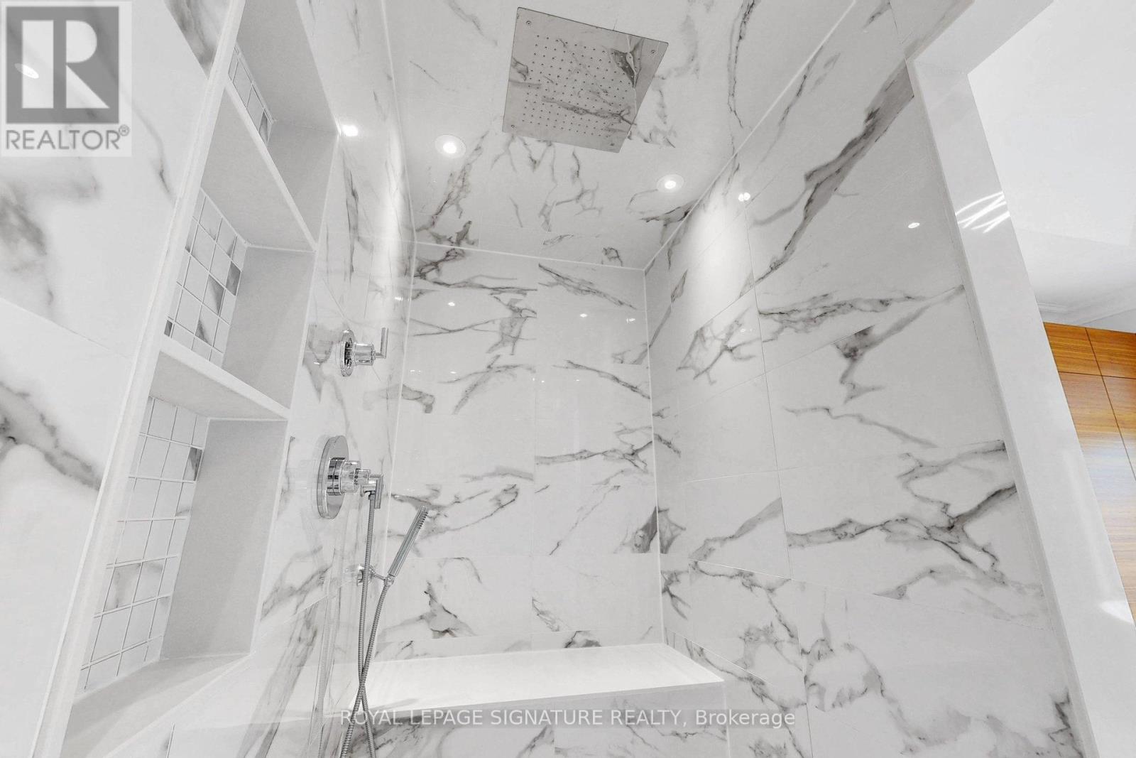 54 Lockheed Boulevard, Toronto, Ontario  M9P 2J1 - Photo 27 - W13449418