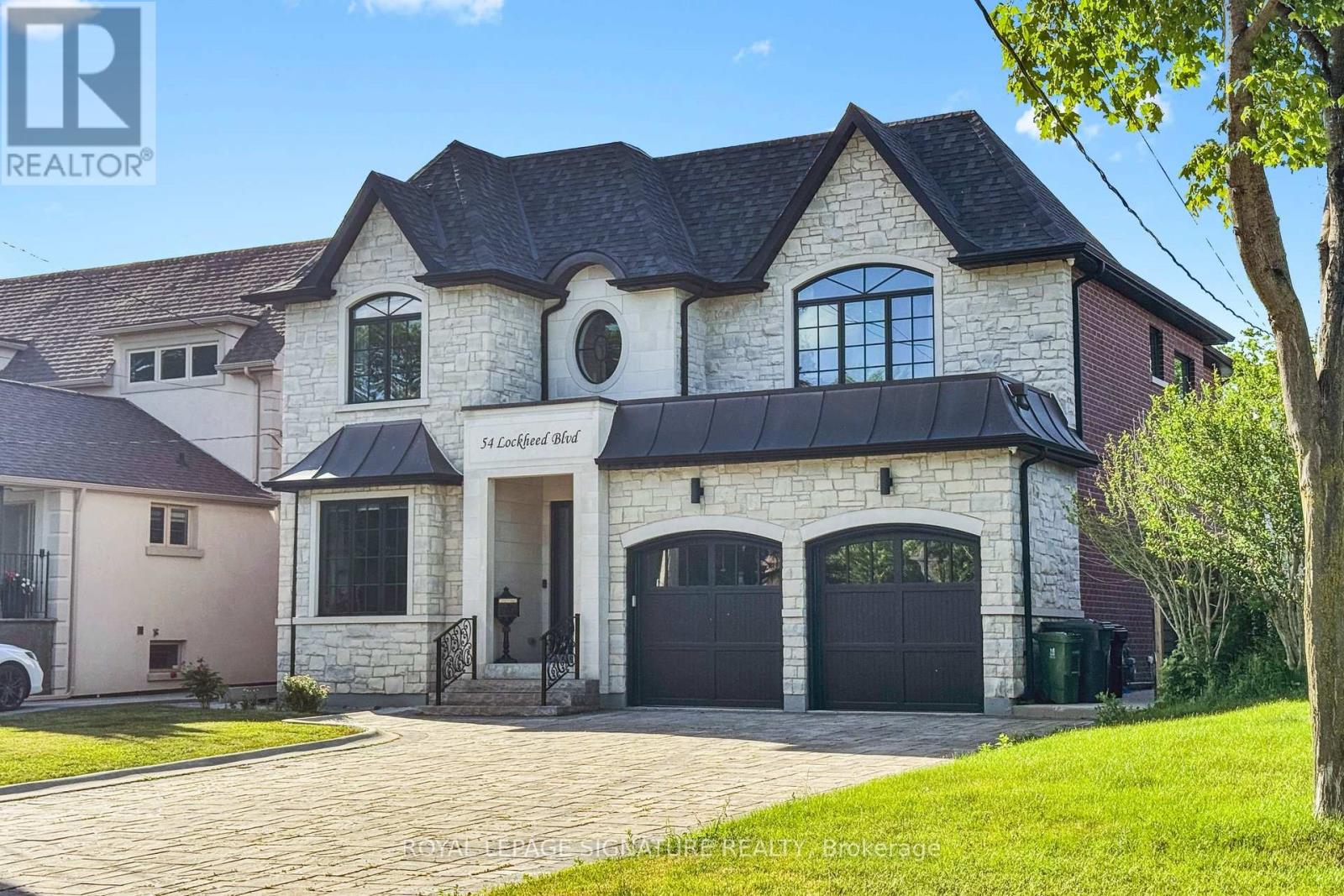 54 Lockheed Boulevard, Toronto, Ontario  M9P 2J1 - Photo 4 - W13449418