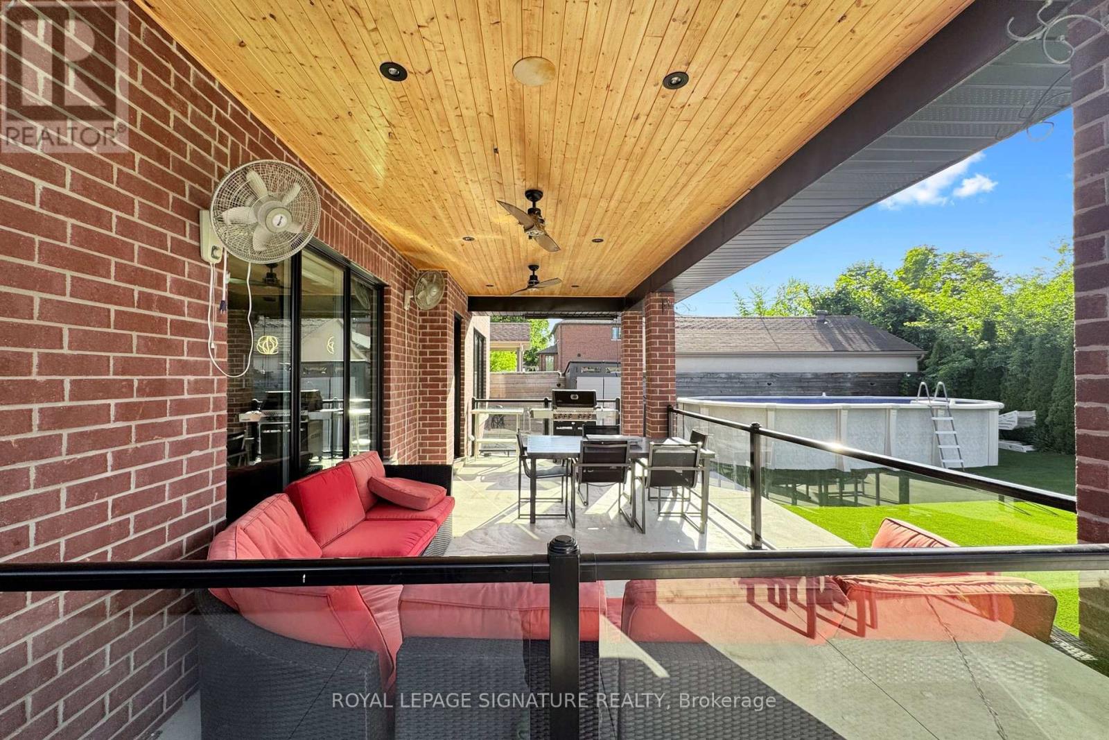 54 Lockheed Boulevard, Toronto, Ontario  M9P 2J1 - Photo 44 - W13449418