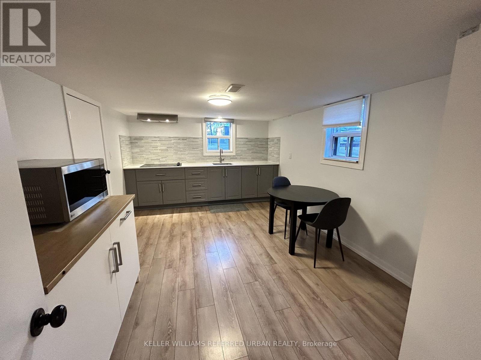 Lower - 7 Ashmore Avenue, Toronto, Ontario  M8Z 4C5 - Photo 5 - W13449448
