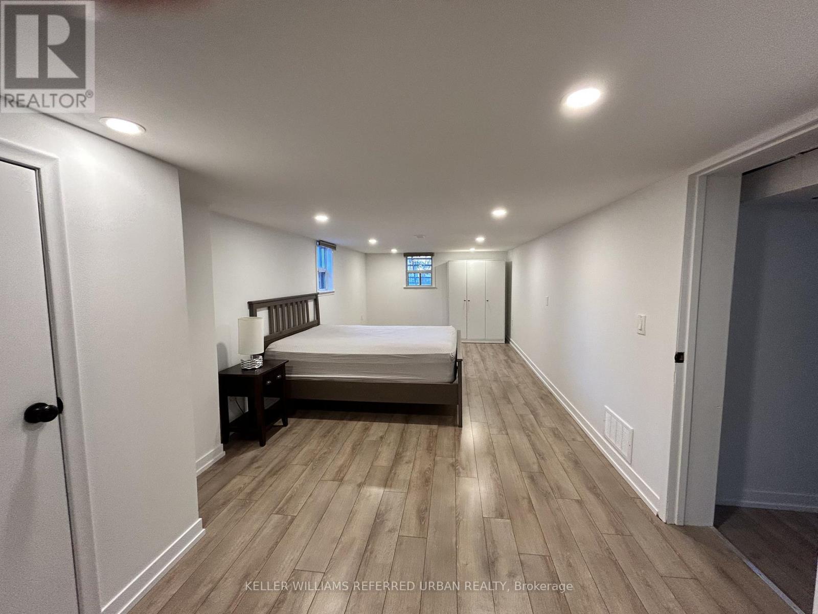 Lower - 7 Ashmore Avenue, Toronto, Ontario  M8Z 4C5 - Photo 6 - W13449448