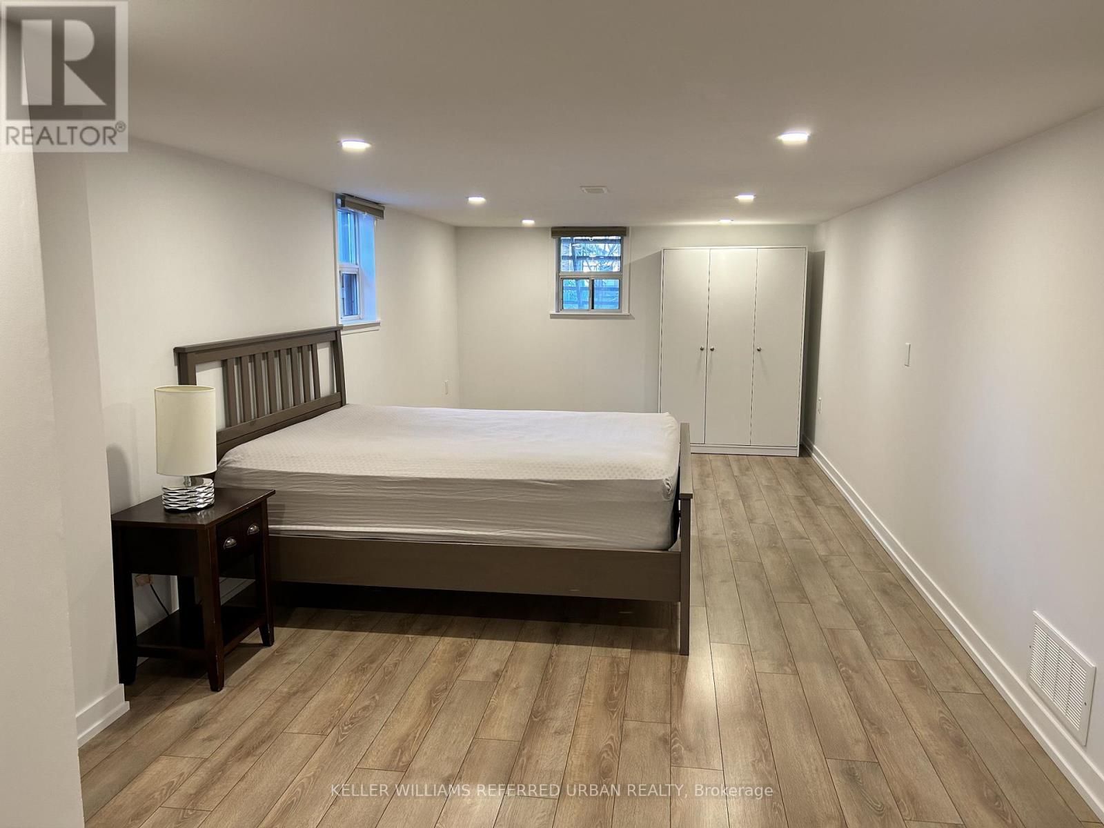Lower - 7 Ashmore Avenue, Toronto, Ontario  M8Z 4C5 - Photo 7 - W13449448