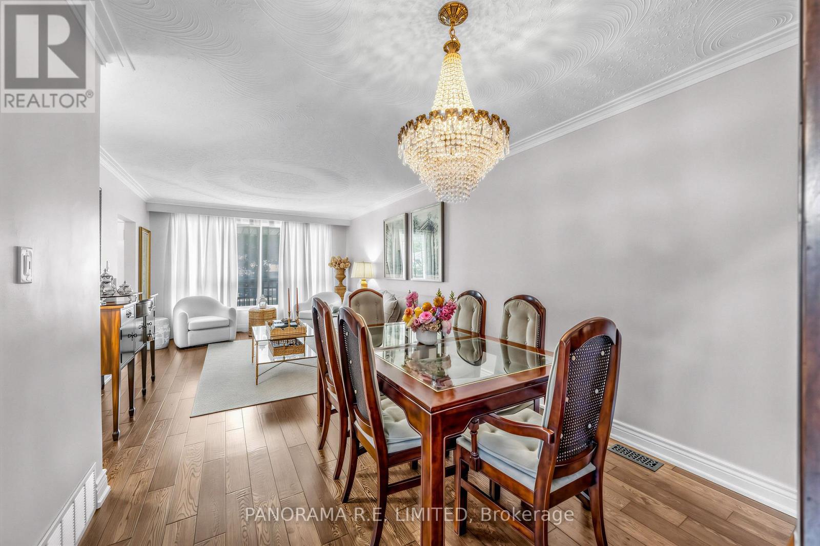 60 Norgrove Crescent, Toronto, Ontario  M9P 3C6 - Photo 11 - W13449512