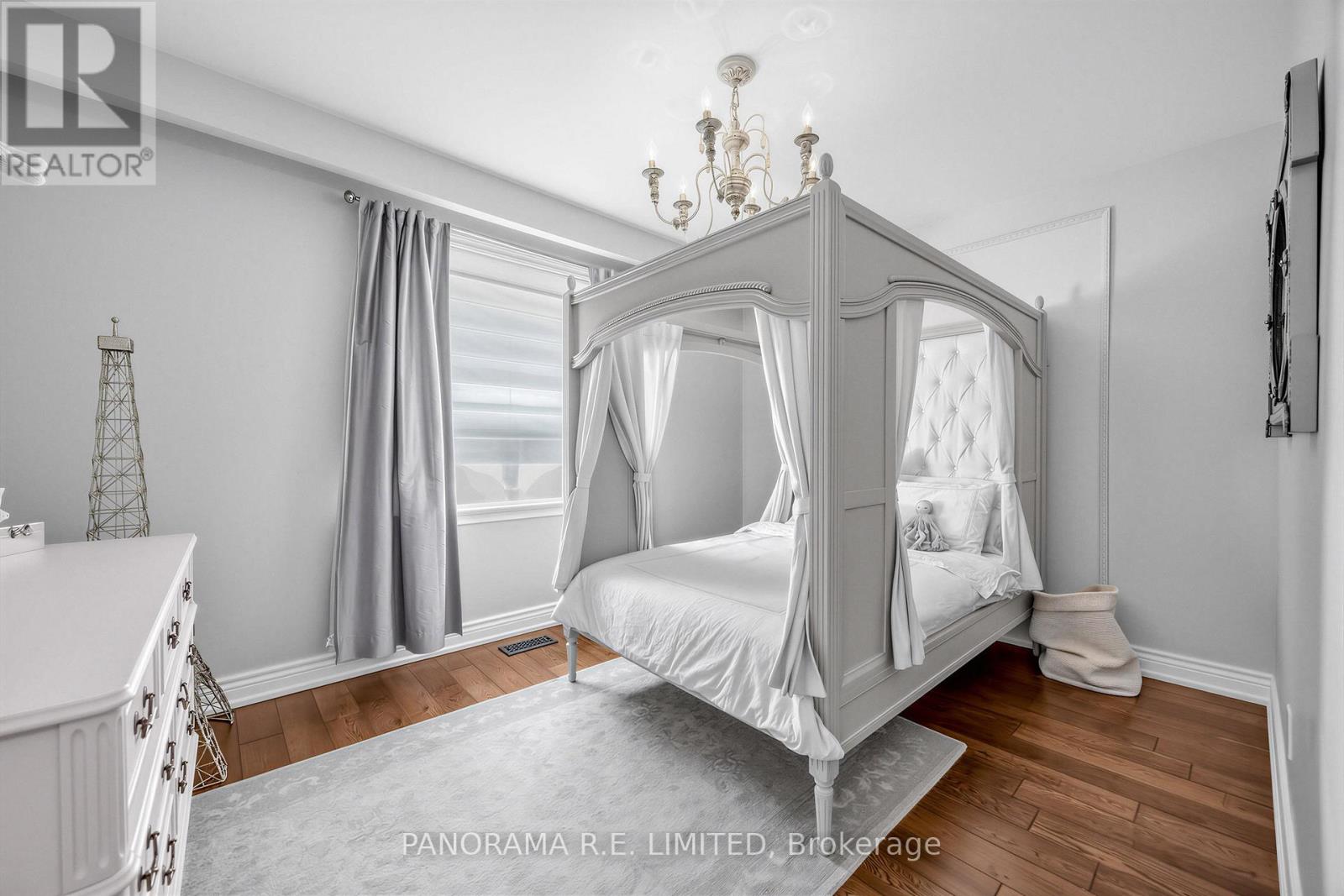 60 Norgrove Crescent, Toronto, Ontario  M9P 3C6 - Photo 19 - W13449512