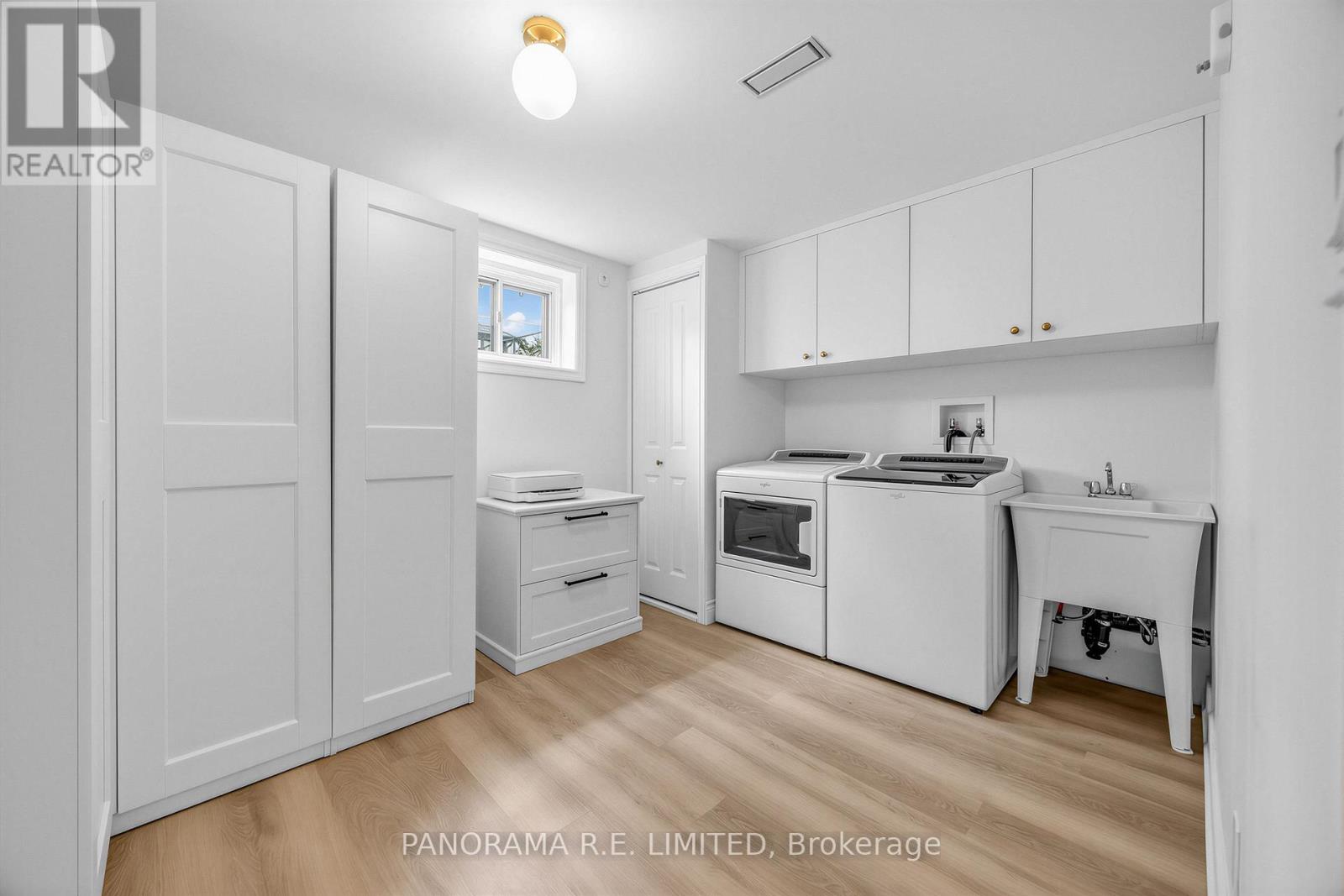 60 Norgrove Crescent, Toronto, Ontario  M9P 3C6 - Photo 31 - W13449512