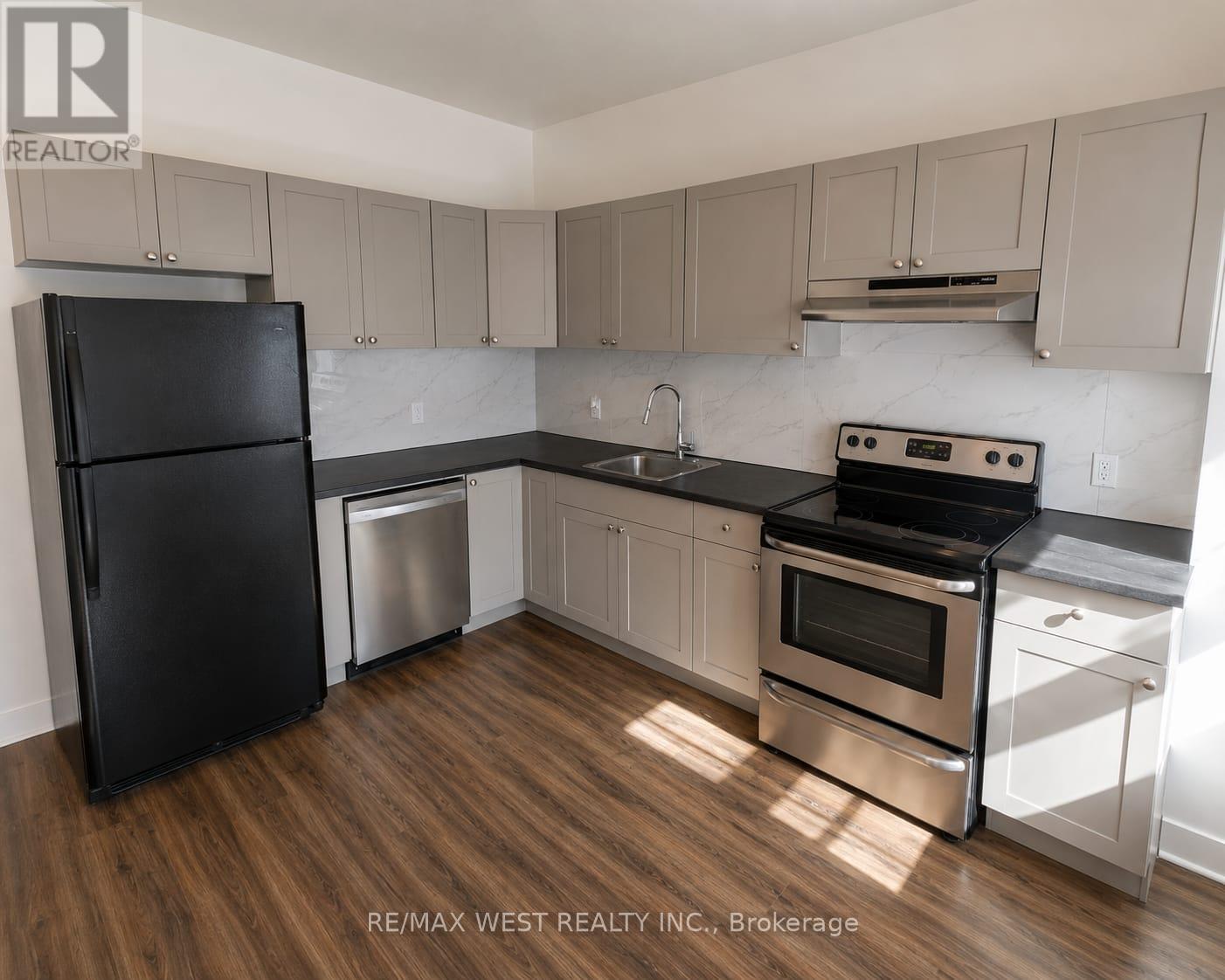 1 - 2089 Dufferin Street, Toronto, Ontario  M6E 3R3 - Photo 2 - C13447422