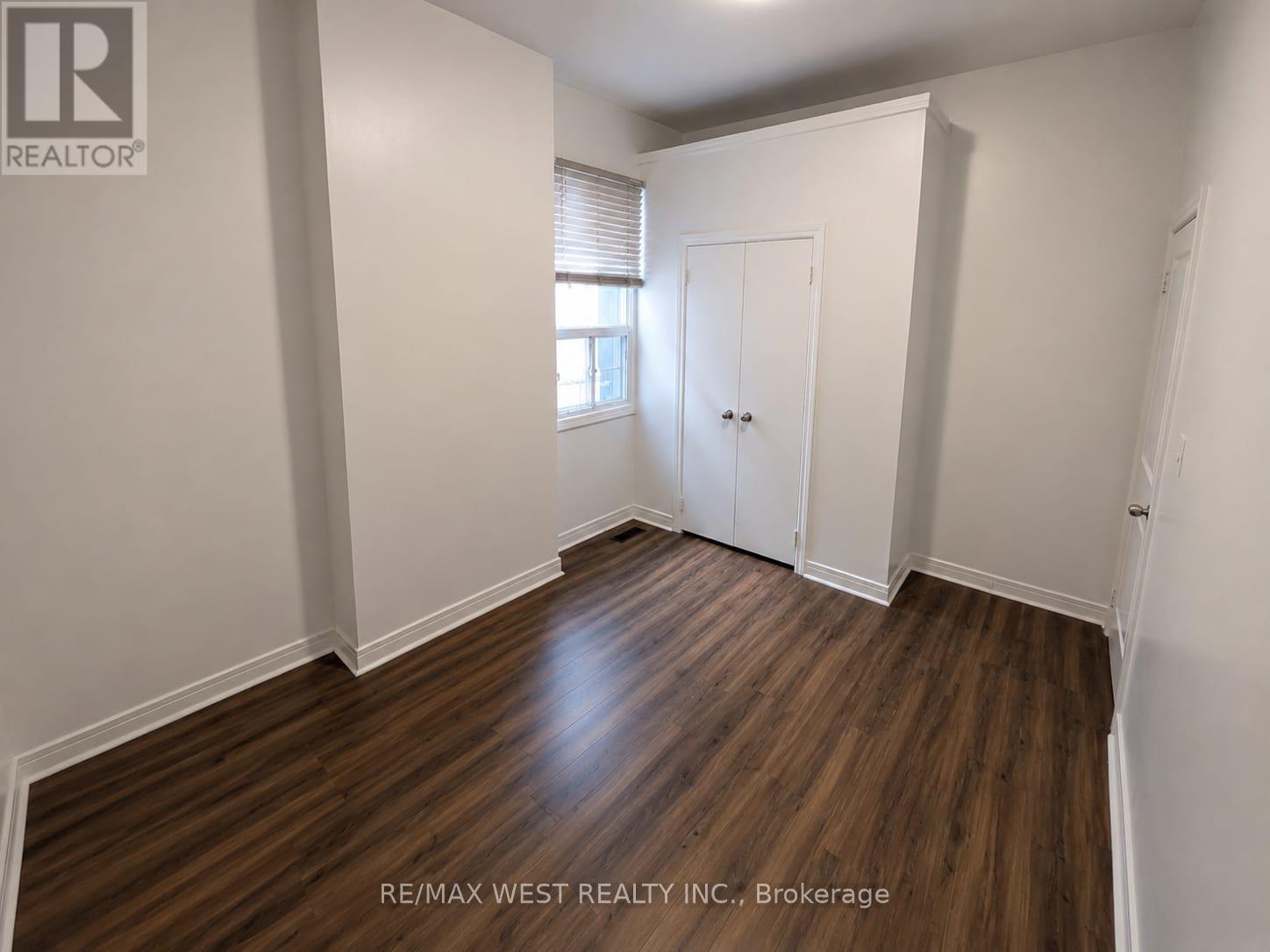 1 - 2089 Dufferin Street, Toronto, Ontario  M6E 3R3 - Photo 11 - C13447422
