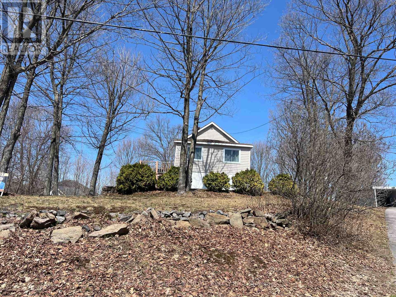 738 Airport Rd Road, North Bay, Ontario  P1B 8G6 - Photo 2 - X13449564
