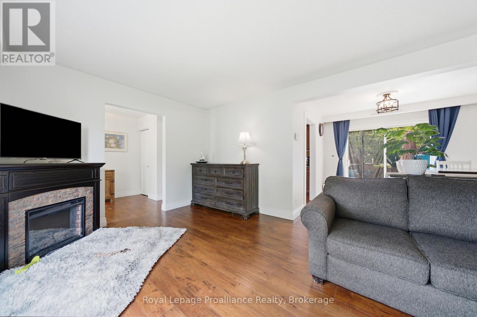 67 Barbara Street, Quinte West, Ontario  K8V 1Z6 - Photo 10 - X13449652